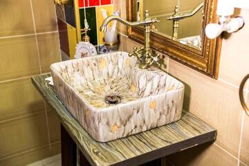 Фото номера Улучшенный семейный номер Отель Tiflis Inn Boutique Hotel г. Тбилиси 17