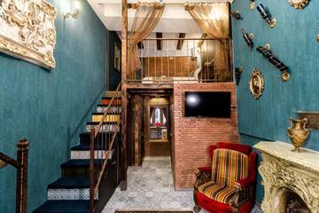 Фото номера Улучшенный семейный номер Отель Tiflis Inn Boutique Hotel г. Тбилиси 3