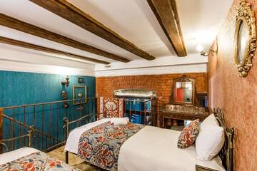 Фото номера Семейный люкс Отель Tiflis Inn Boutique Hotel г. Тбилиси 6