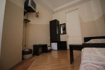 Фото номера Двухместный номер с 1 кроватью Отель Hotel Bu г. Тбилиси 3