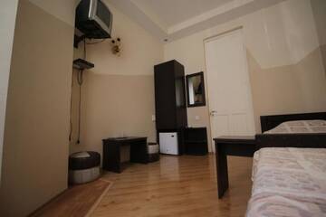 Фото номера Двухместный номер с 1 кроватью Отель Hotel Bu г. Тбилиси 8