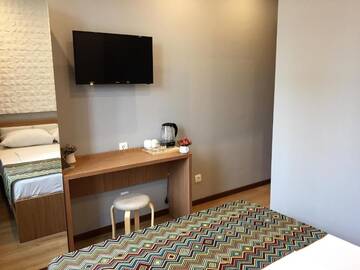Фото номера Двухместный номер с 1 кроватью Отель Downtown Hotel Tbilisi г. Тбилиси 27