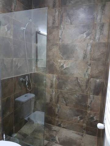 Фото номера Четырехместный номер с балконом Отель House 4Rest г. Тбилиси 8