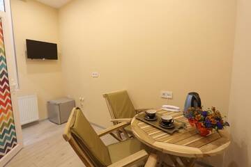Фото номера Семейный люкс Отель The Family Hotel г. Тбилиси 13