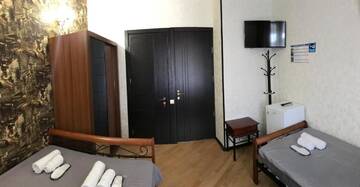 Фото номера Улучшенный семейный номер Гостевой дом Terrace House Near Opera г. Тбилиси 4