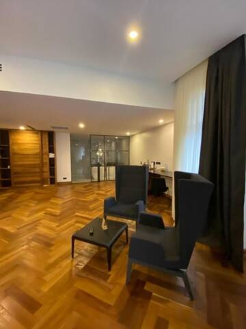 Фото номера Улучшенный двухместный номер с 1 кроватью Отель Shota @ Rustaveli Boutique Hotel г. Тбилиси 4