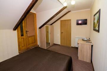 Фото номера Двухместный номер с 1 кроватью в мансарде с балконом Отель Betlemi Old Town Hotel г. Тбилиси 6
