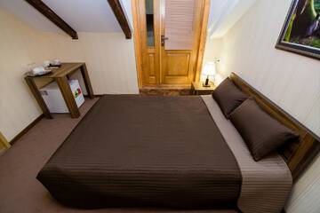 Фото номера Двухместный номер «Комфорт» с 1 кроватью Отель Betlemi Old Town Hotel г. Тбилиси 4