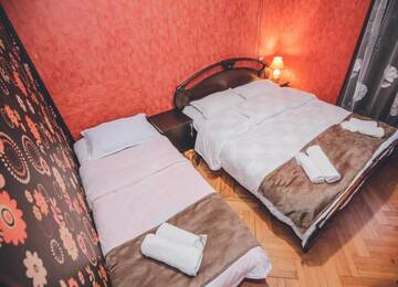 Фото номера Трехместный номер с ванной комнатой Гостевой дом Family Hotel Laba г. Тбилиси 3