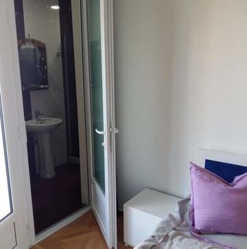 Фото номера Двухместный номер с 2 отдельными кроватями и балконом Отель Hotel Renesans г. Тбилиси 14