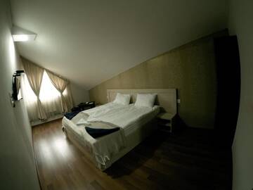 Фото номера Двухместный номер эконом-класса с 1 кроватью Отель Hotel Imperial г. Тбилиси 35