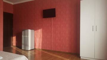 Фото номера Двухместный номер Делюкс с 1 кроватью и балконом Отель Hotel Stal+ г. Тбилиси 25