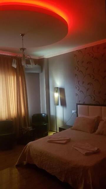 Фото номера Двухместный номер Делюкс с 1 кроватью и балконом Отель Hotel Stal+ г. Тбилиси 31