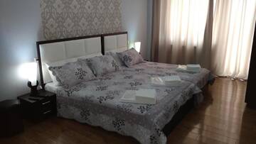 Фото номера Семейный люкс с балконом Отель Hotel Stal+ г. Тбилиси 5