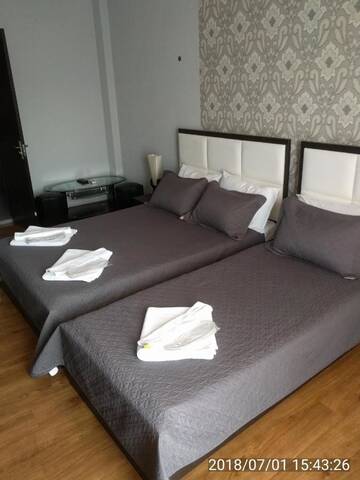 Фото номера Семейный люкс с балконом Отель Hotel Stal+ г. Тбилиси 8