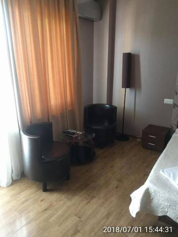 Фото номера Двухместный номер Делюкс с 1 кроватью и балконом Отель Hotel Stal+ г. Тбилиси 16