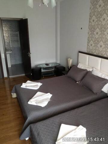 Фото номера Семейный люкс с балконом Отель Hotel Stal+ г. Тбилиси 9