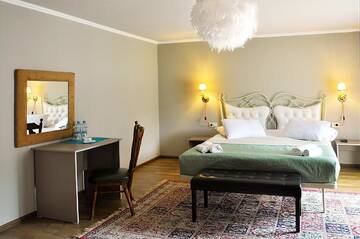 Фото номера Люкс с 2 спальнями Отель Art Hotel Claude Monet г. Тбилиси 7
