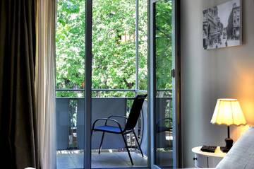 Фото номера Люкс с 2 спальнями Отель Art Hotel Claude Monet г. Тбилиси 9