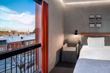 Фото номера Номер Solo Lucky Отель IOTA Hotel Tbilisi г. Тбилиси 3
