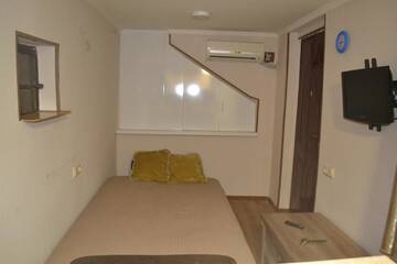 Фото номера Апартаменты с 1 спальней Апарт-отели Apartment Furtseladze г. Тбилиси 12