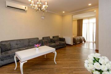 Фото номера Апартаменты с 2 спальнями Отель Apart Hotel MX г. Тбилиси 18