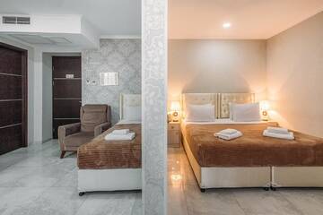 Фото номера Семейный номер Отель Hotel Aivani Old Tbilisi г. Тбилиси 5