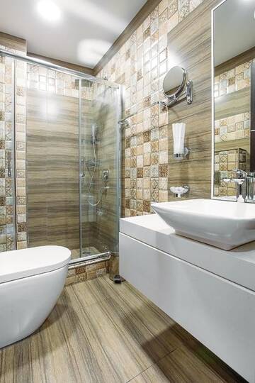 Фото номера Стандартный трехместный номер Отель Hotel Aivani Old Tbilisi г. Тбилиси 2