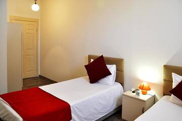 Фото номера Двухместный номер с 2 отдельными кроватями Отель Hotel Alexandra г. Тбилиси 5