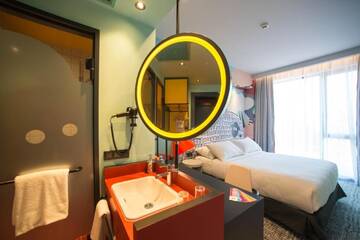 Фото номера Стандартный двухместный номер с 1 кроватью Отель ibis Styles Tbilisi Center г. Тбилиси 5