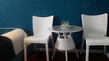 Фото номера Двухместный номер Делюкс с 1 кроватью Отель Hotel Lilo near Airport г. Тбилиси 6
