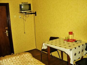 Фото номера Двухместный номер с 1 кроватью и общей ванной комнатой Отель Hotel Lilo near Airport г. Тбилиси 3