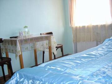 Фото номера Двухместный номер с 1 кроватью и общей ванной комнатой Отель Hotel Lilo near Airport г. Тбилиси 3
