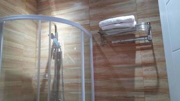 Фото номера Двухместный номер Делюкс с 1 кроватью Отель Hotel Lilo near Airport г. Тбилиси 16