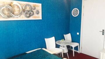 Фото номера Двухместный номер Делюкс с 1 кроватью Отель Hotel Lilo near Airport г. Тбилиси 14