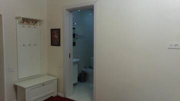 Фото номера Четырехместный номер с собственной ванной комнатой Отель Hotel Lilo near Airport г. Тбилиси 10