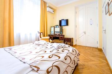 Фото номера Стандартный двухместный номер с 1 кроватью Отель V Park Hotel г. Тбилиси 5