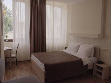 Фото номера Стандартный двухместный номер с 1 кроватью Отель Tiflis Hotel г. Тбилиси 5