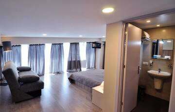 Фото номера Улучшенные апартаменты-студио Апарт-отели Hotel Tbilisi Apart г. Тбилиси 17