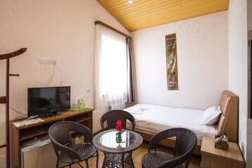 Фото номера Номер Делюкс Отель Hotel Garden House г. Тбилиси 16
