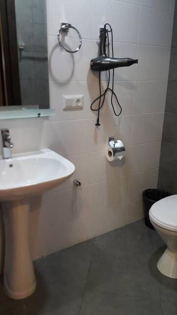 Фото номера Стандартный двухместный номер с 1 кроватью Отель Hotel Doesi г. Тбилиси 4