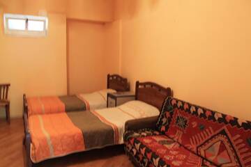 Фото номера Бюджетный двухместный номер с 1 кроватью Хостелы Hostel Old City Sololaki г. Тбилиси 3