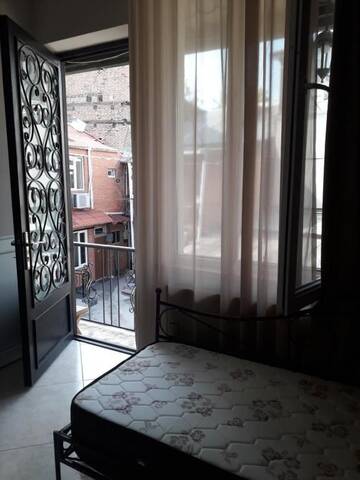 Фото номера Апартаменты с 1 спальней Апарт-отели GTNL Aparthotel г. Тбилиси 16