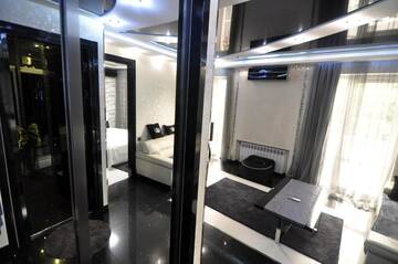 Фото номера Апартаменты Апарт-отели Hotel Chanel Apartments г. Тбилиси 54