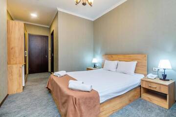 Фото номера Двухместный номер с 1 кроватью Отель Hotel Marlyn г. Тбилиси 2