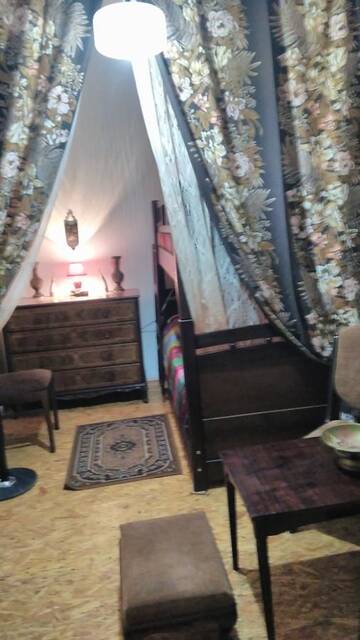 Фото номера Бюджетный двухместный номер с 1 кроватью Гостевой дом Guest House On Asatiani г. Тбилиси 3