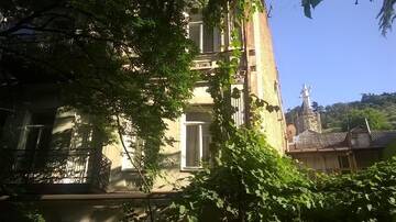 Фото номера Бюджетный двухместный номер с 1 кроватью Гостевой дом Guest House On Asatiani г. Тбилиси 7