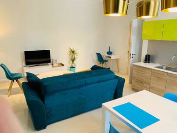 Фото номера Люкс с 1 спальней Апарт-отели Hotel Villa Residence г. Тбилиси 3