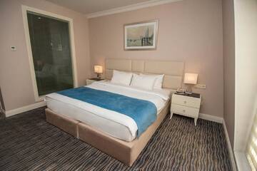Фото номера Семейный номер Отель City Avenue Hotel г. Тбилиси 3