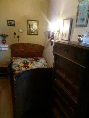 Фото номера Небольшой одноместный номер Гостевой дом Guest House Irina Tbilisi г. Тбилиси 11